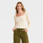 Women's Scoop Neck Pullover Sweater Cream