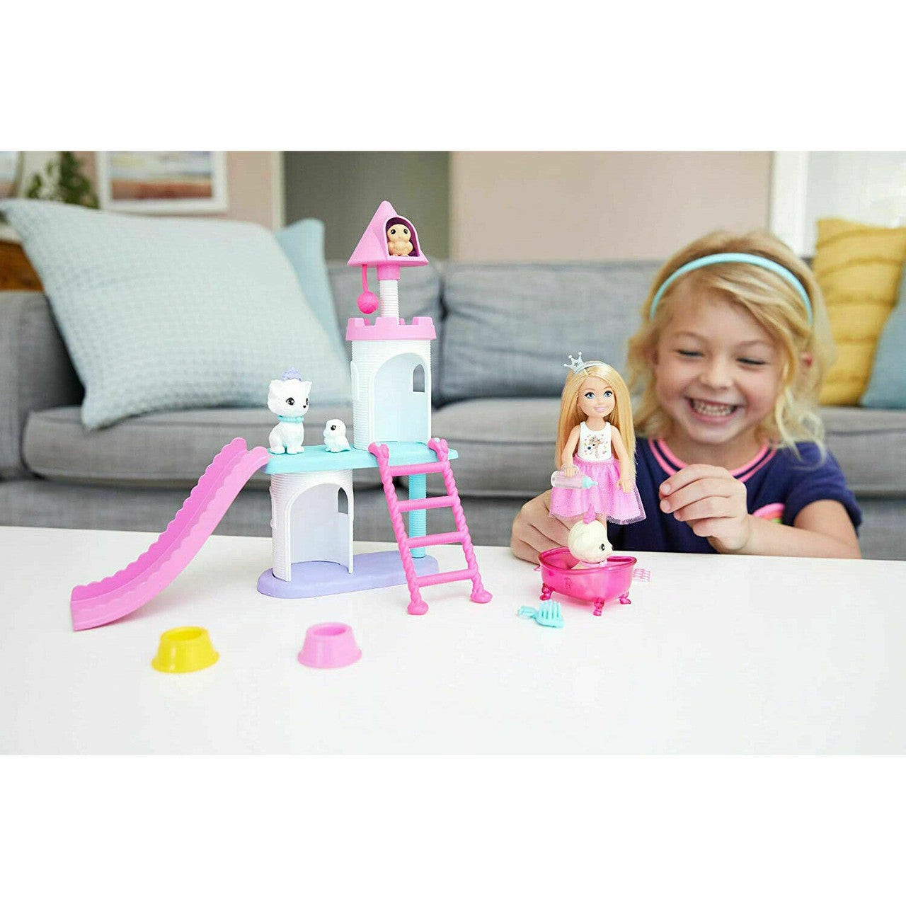Barbie Princess Adventure Chelsea Pet Castle Playset