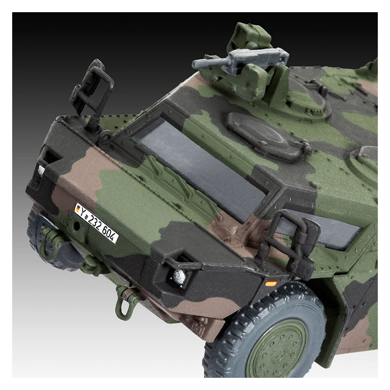 Revell Spahwagen Recon Vehicle Fennek Tank Kit