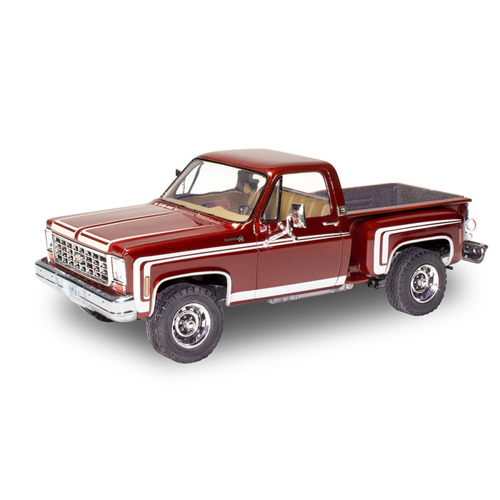 Revell 1976 Chevy Sport Stepside Pickup 4X4 Model Kit 85-4486