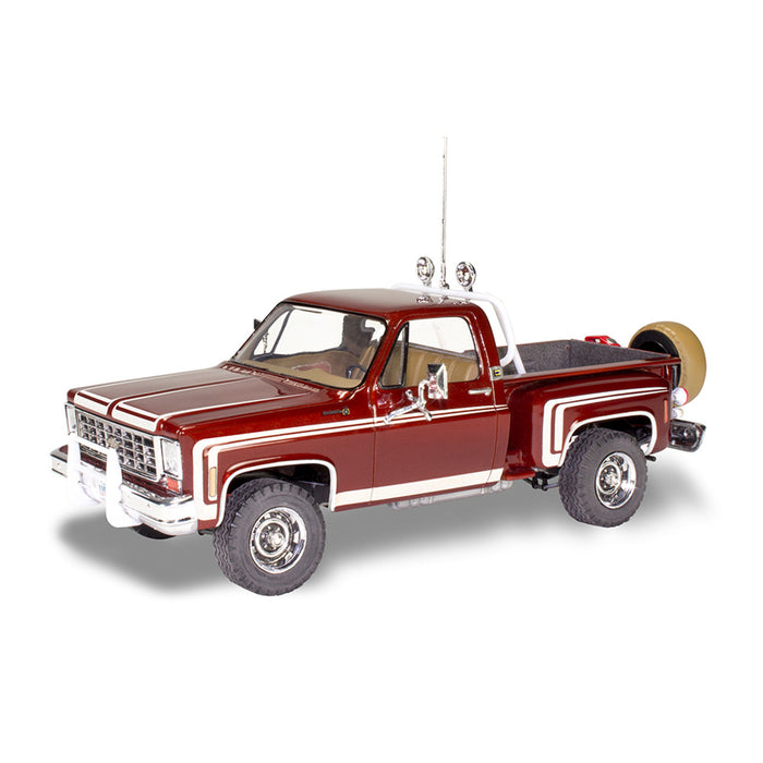 Revell 1976 Chevy Sport Stepside Pickup 4X4 Model Kit 85-4486