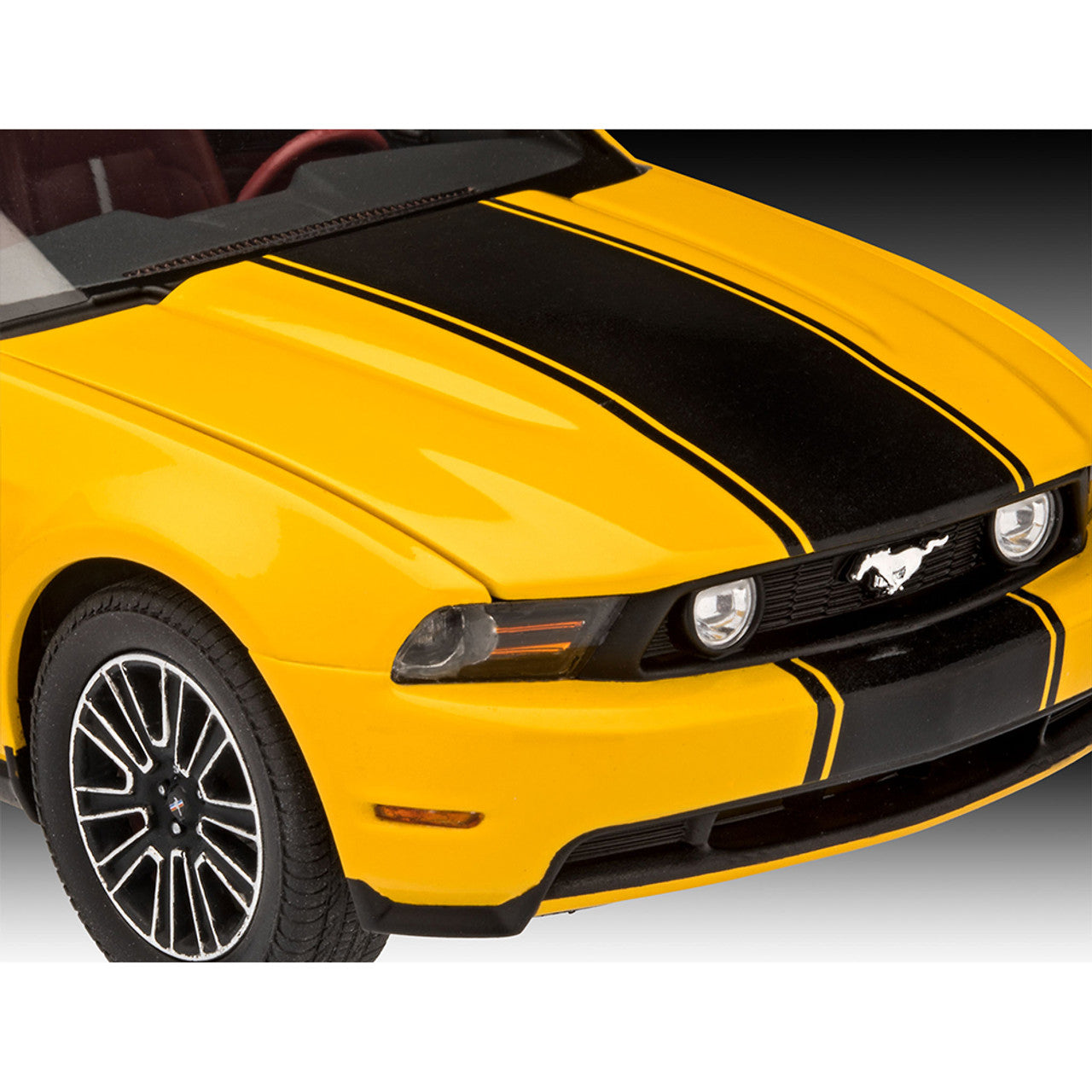 Revell 2010 Ford Mustang GT Model Kit 07046