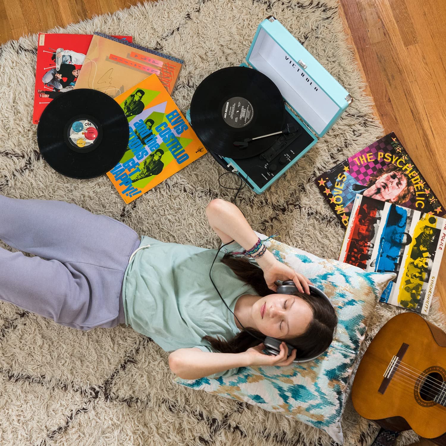 Victrola Bluetooth Suitcase Turntable 3 Speed Turquoise